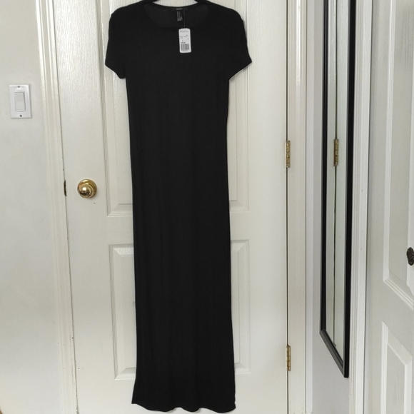 COPY - Maxi Dress - Picture 1 of 4
